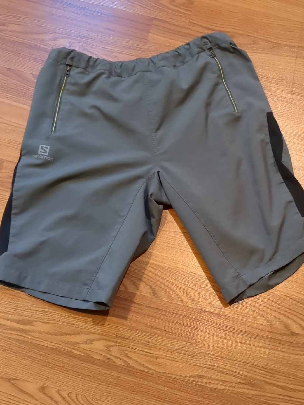 Salomon Men’s Grey Active Performance Trail Shorts